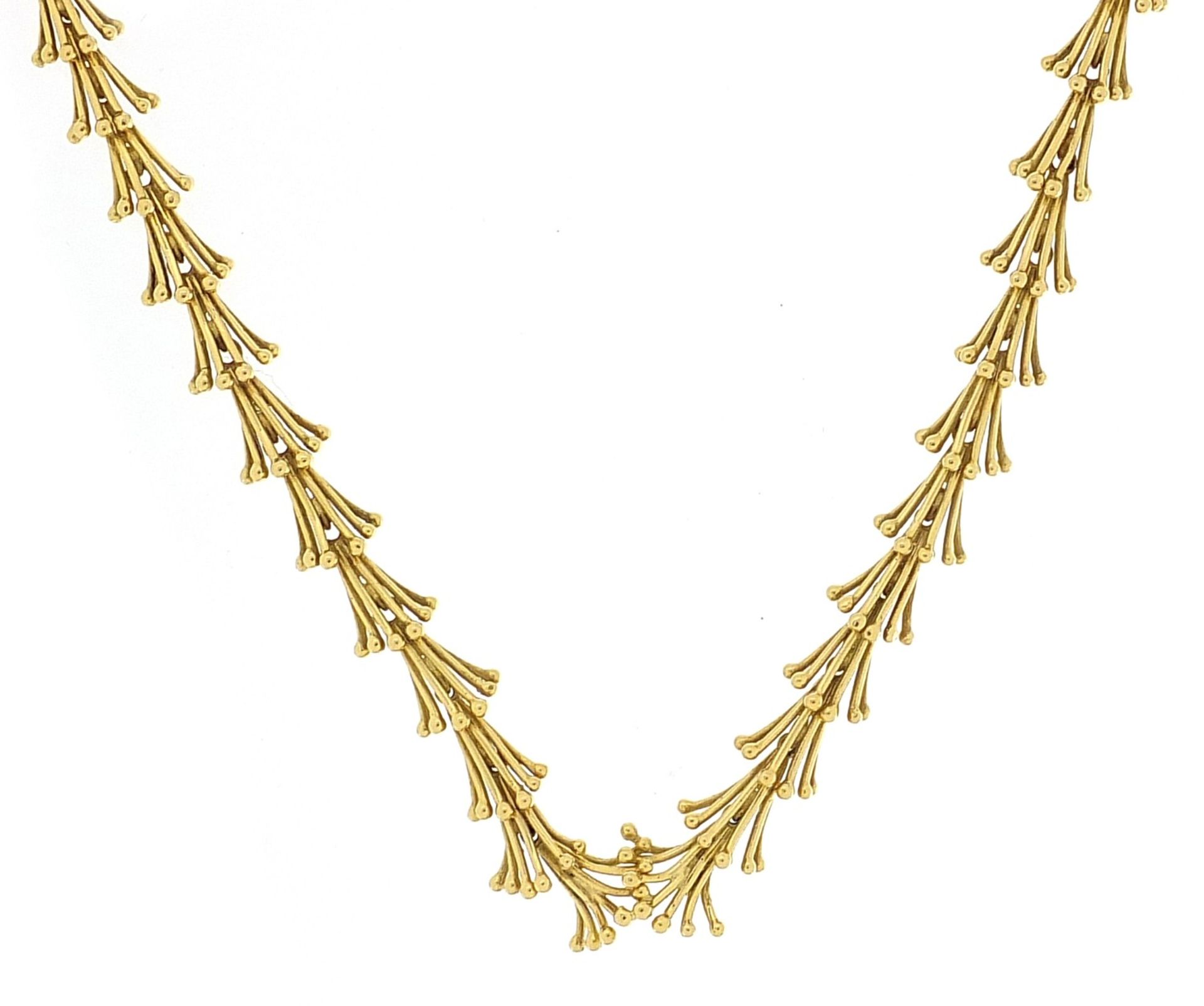 John Donald, Modernist 18ct gold necklace housed in a John Donald velvet and silk lined box, 38cm in