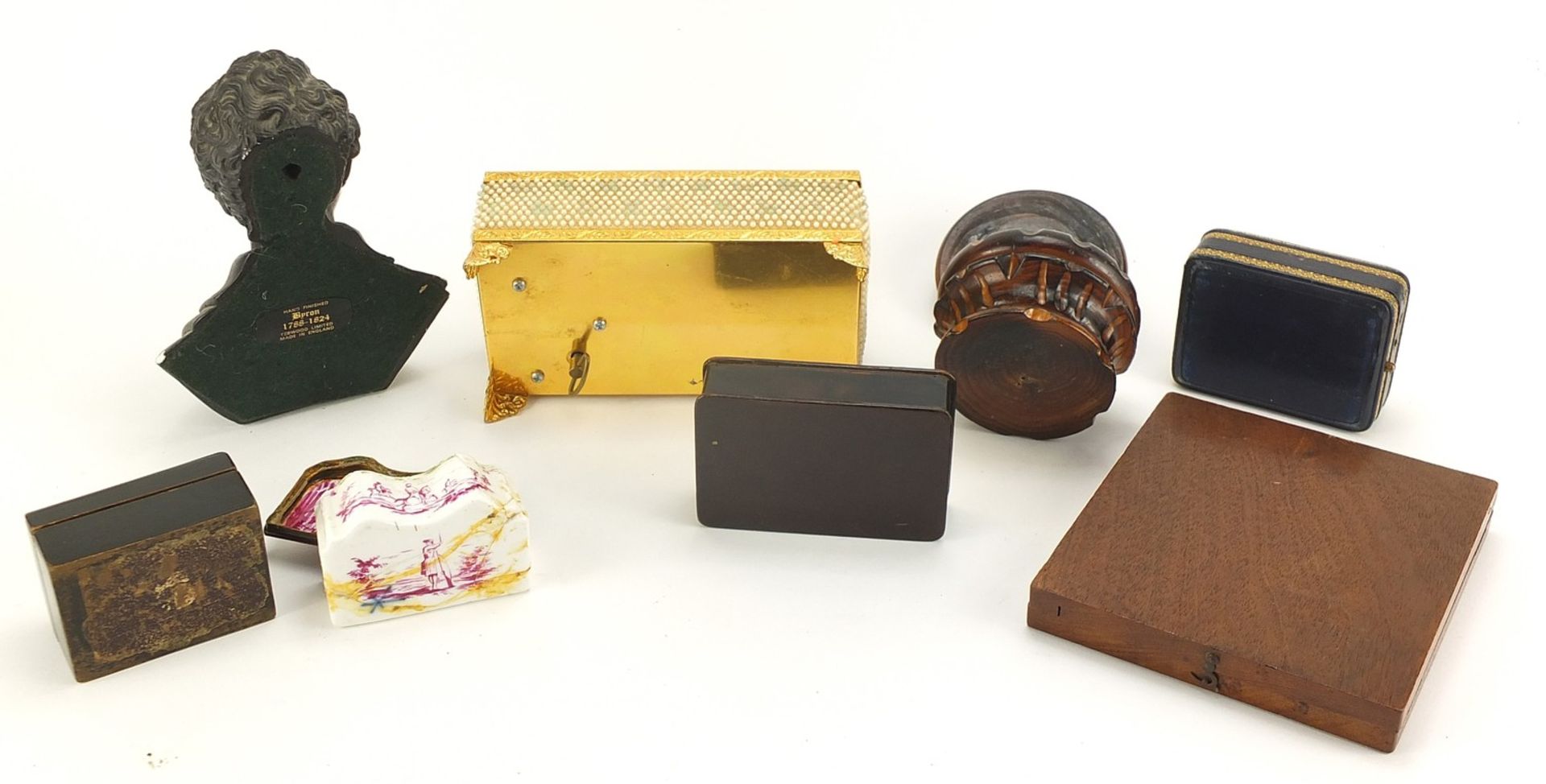 19th century and later objects including a snuff box hand painted with a battle scene, musical - Bild 5 aus 5