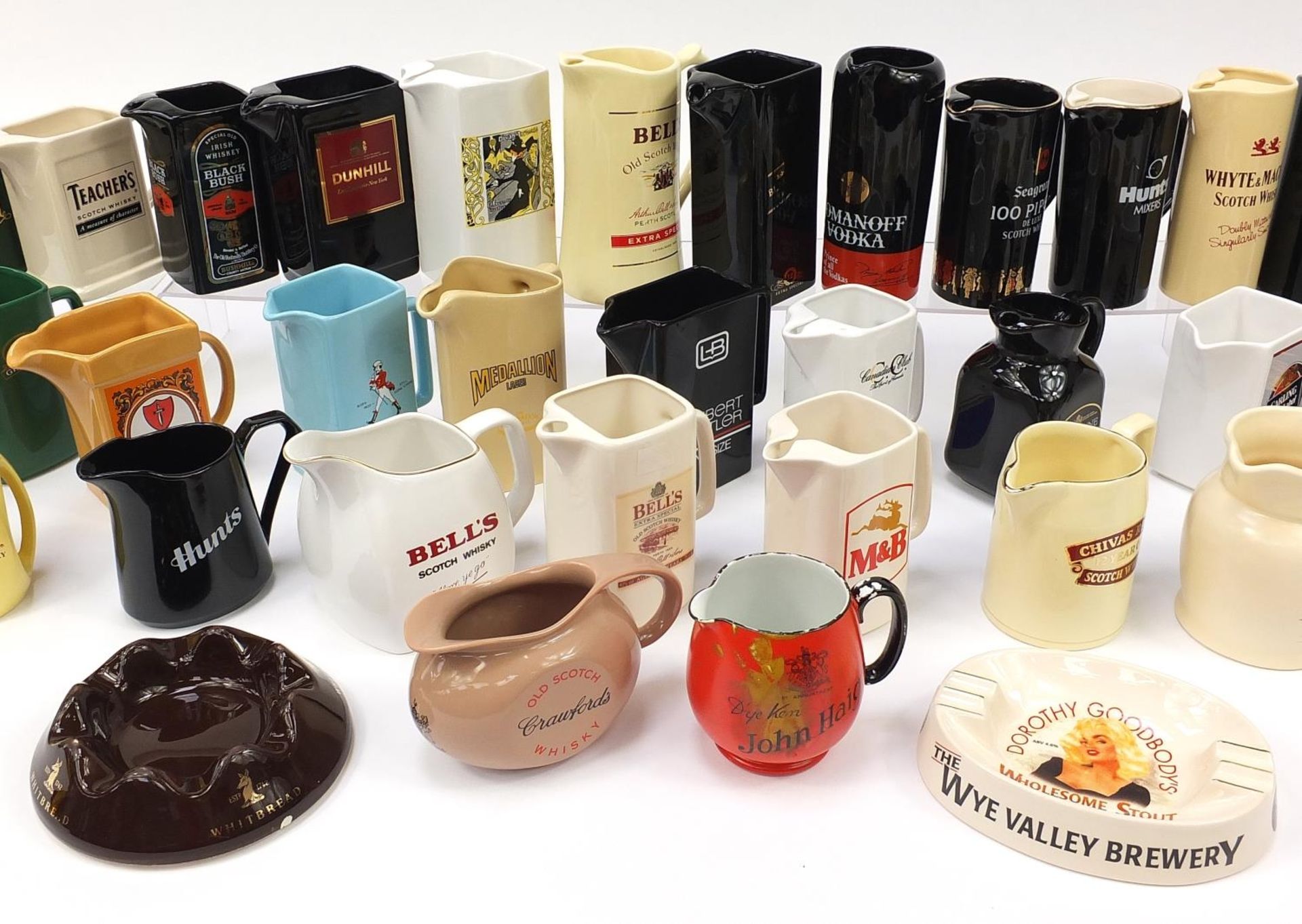 Collection of Breweranalia advertising jugs including Bells, Johnnie Walker and Teachers :For - Image 3 of 5