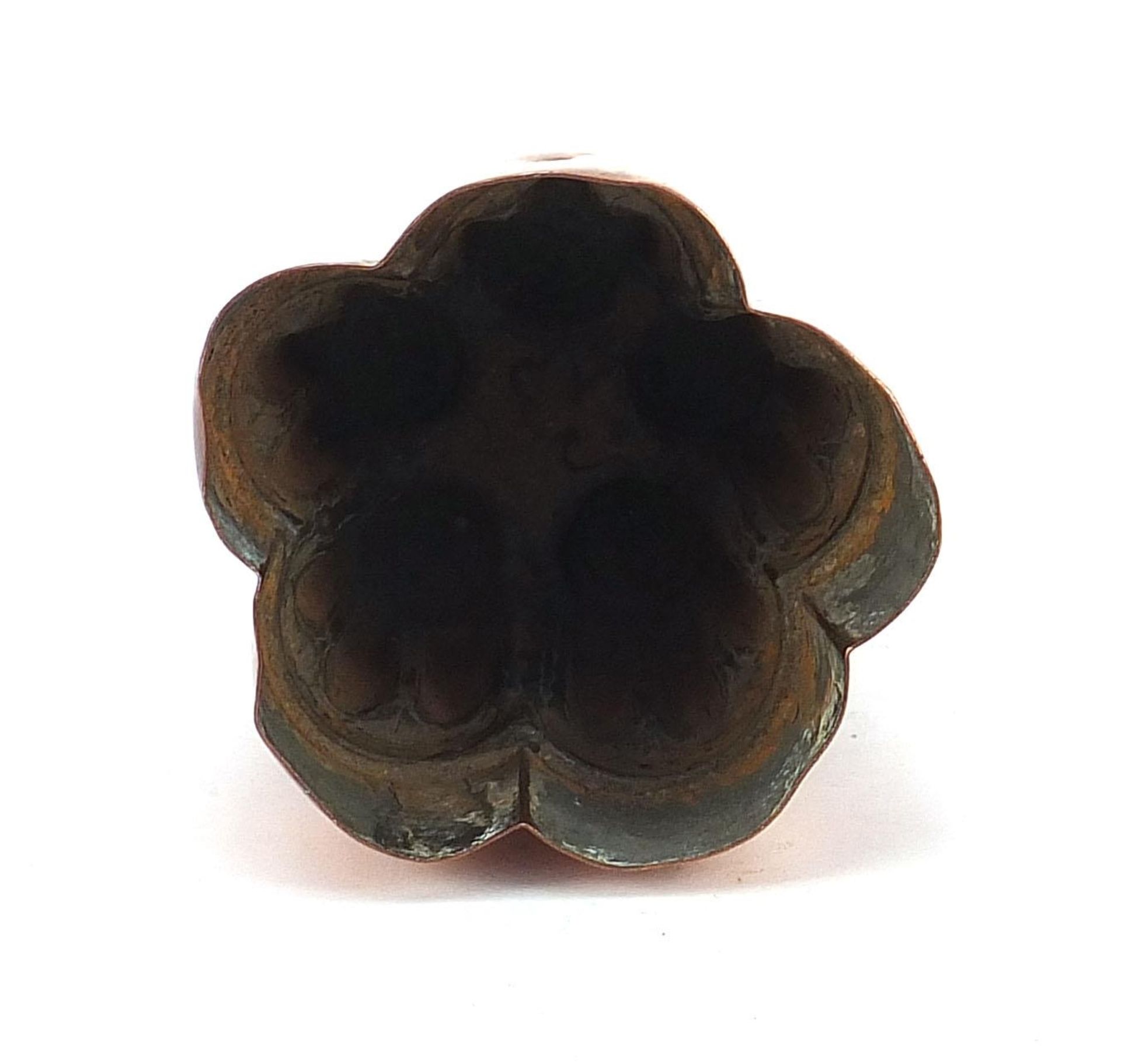 Benhan & Froud, Victorian copper jelly mould numbered 472, 10.5cm high :For Further Condition - Image 3 of 4