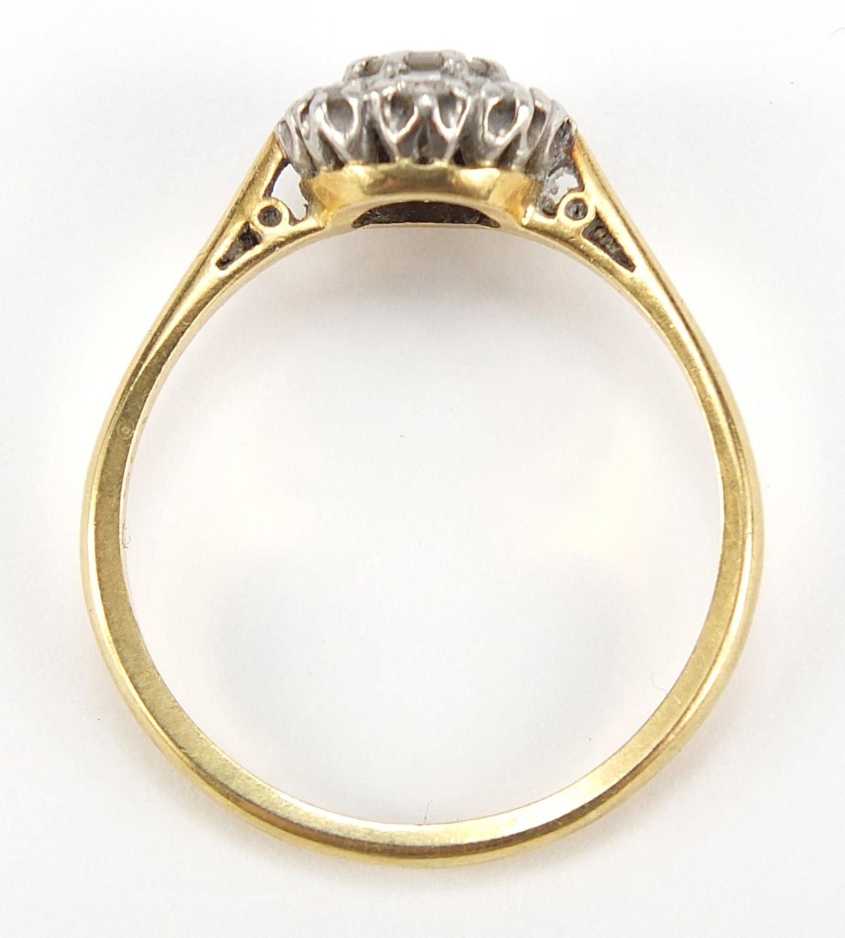 18ct gold and platinum diamond cluster ring, size P, 3.2g :For Further Condition Reports Please - Image 4 of 5