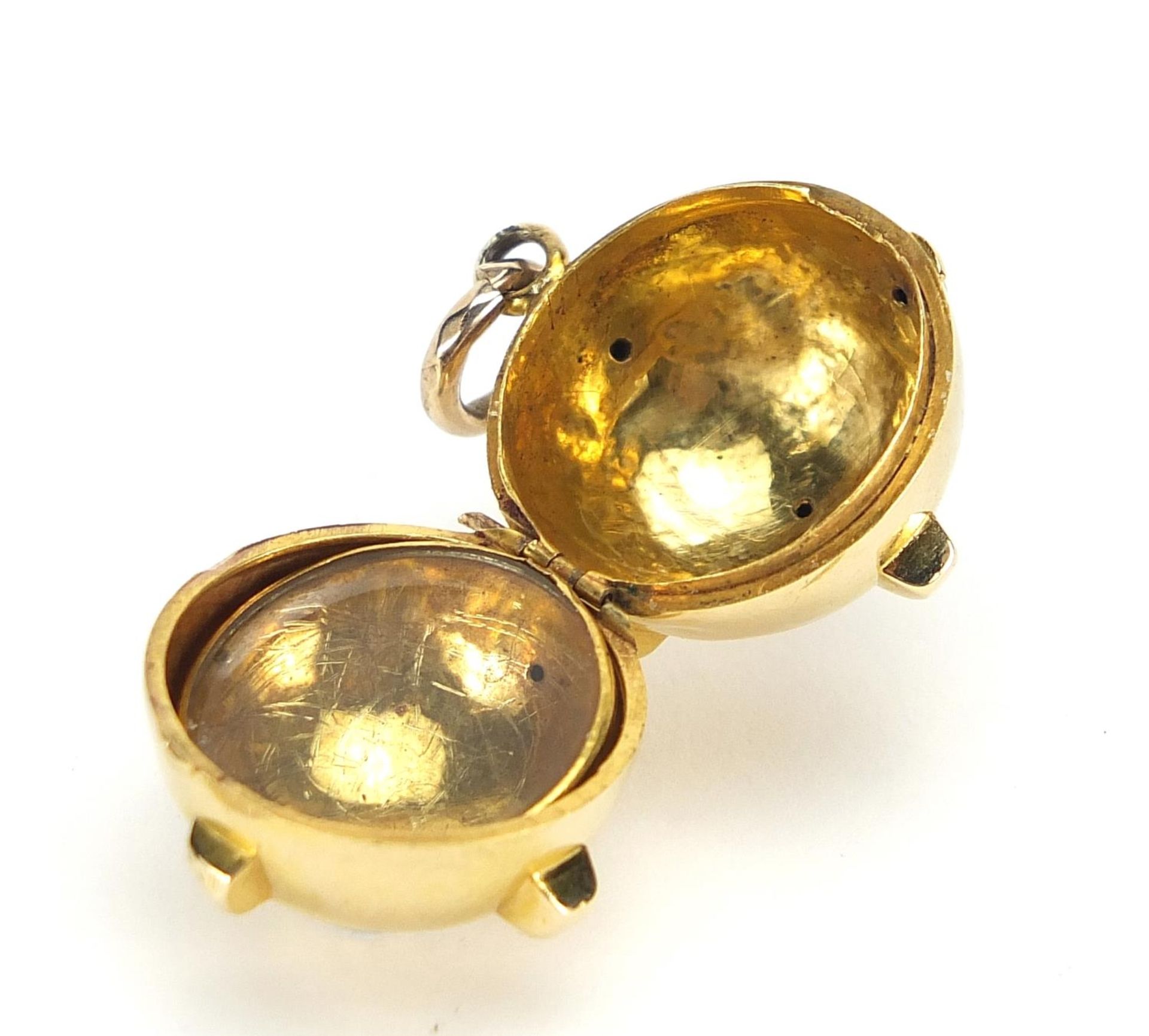 Unmarked gold mine design locket pendant, (tests as 15ct+ gold) 2cm in diameter, 7.2g :For Further - Image 2 of 3