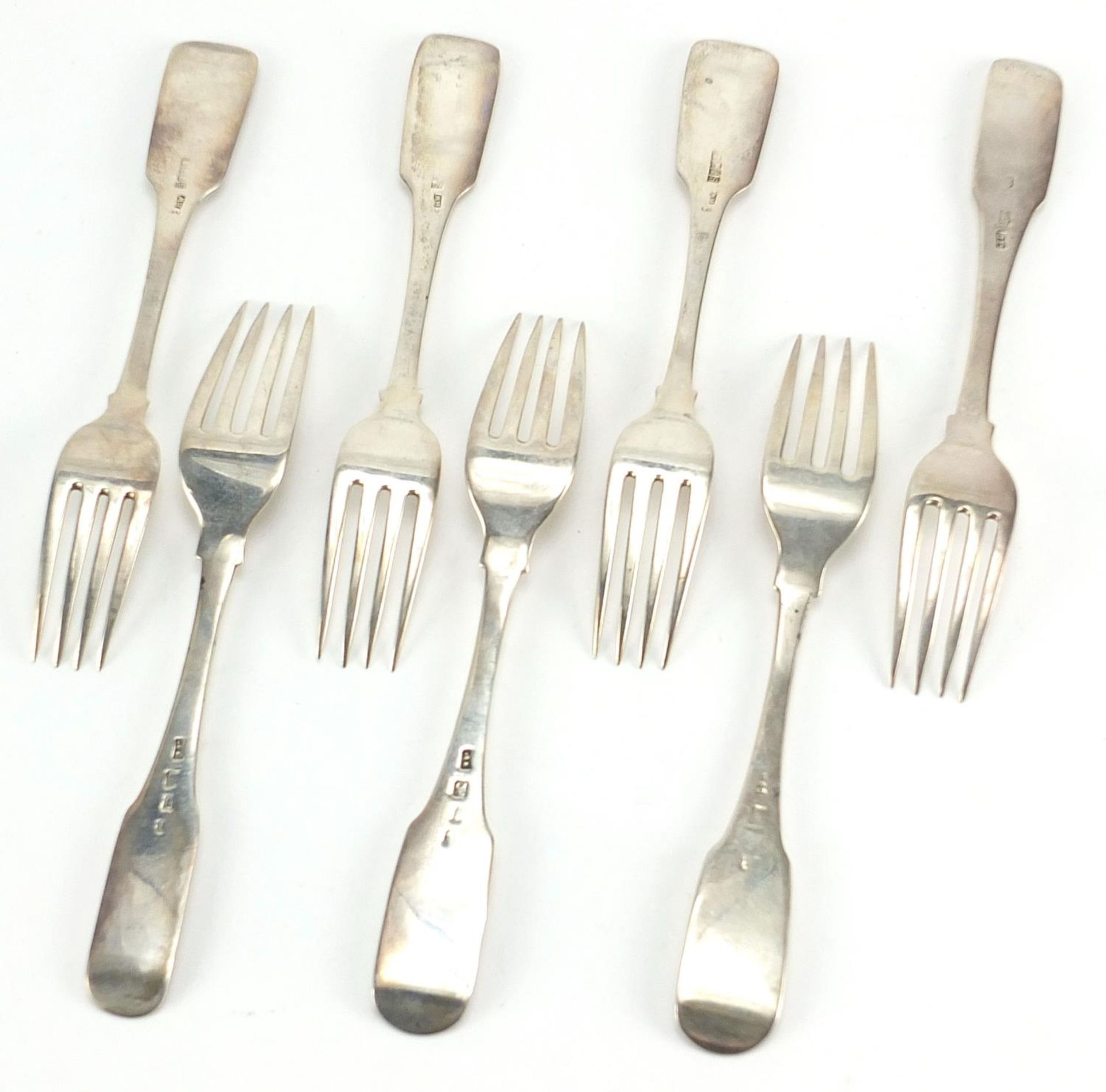 Group of Irish 19th century silver table forks comprising set of four by Richard Whitford 1814 and - Bild 4 aus 5