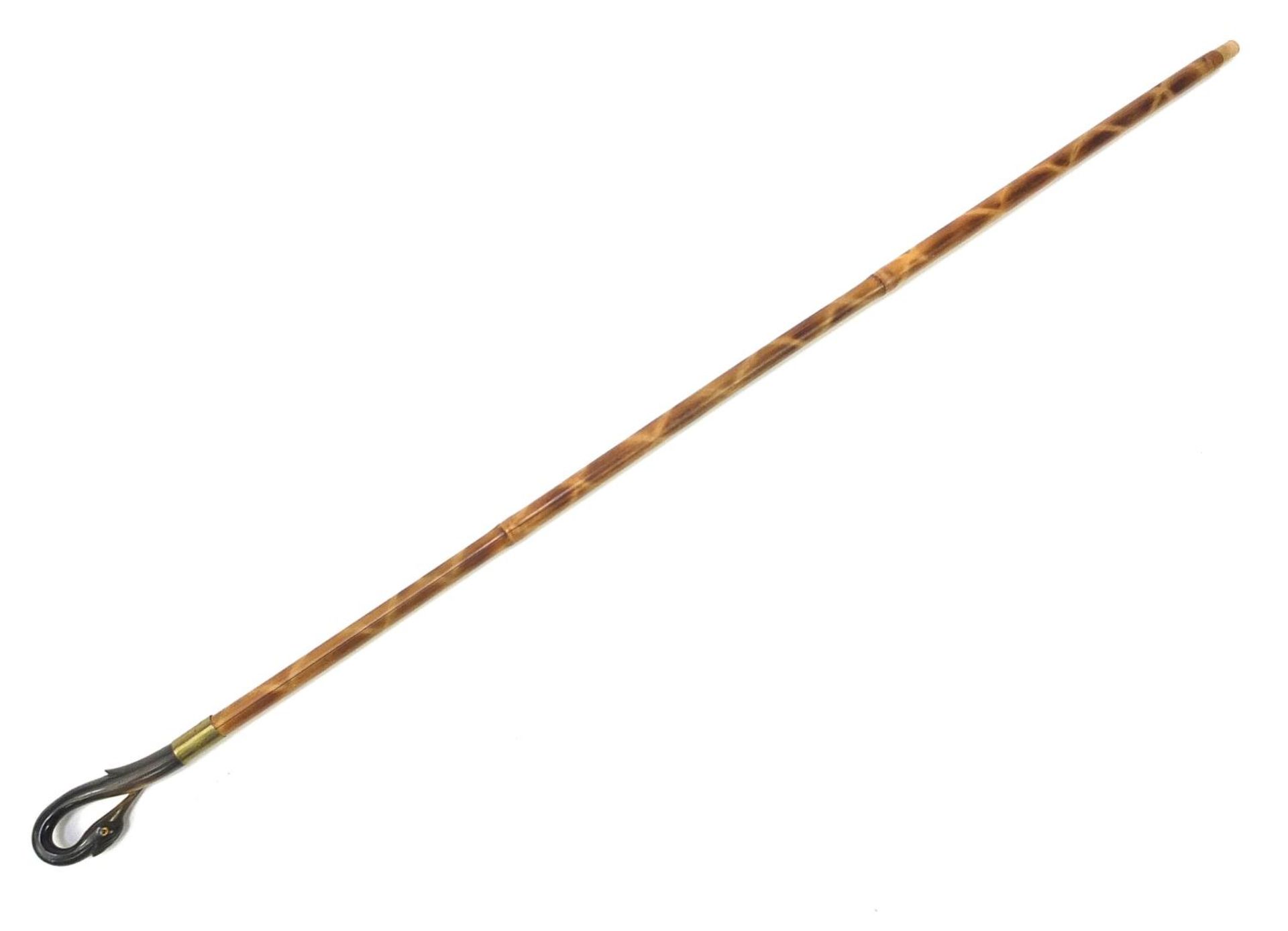 Bamboo sword stick with horn handle carved in the form of a swan's head, 86.5cm in length :For - Image 11 of 11