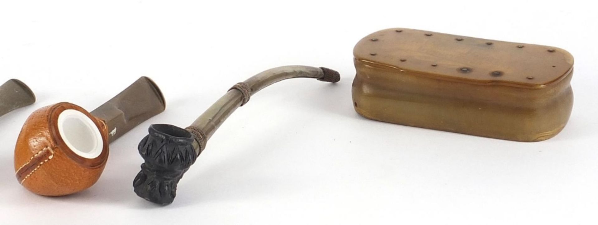 Smoking objects including an antique horn snuff box and a Meerschaum pipe with amber coloured - Bild 3 aus 6
