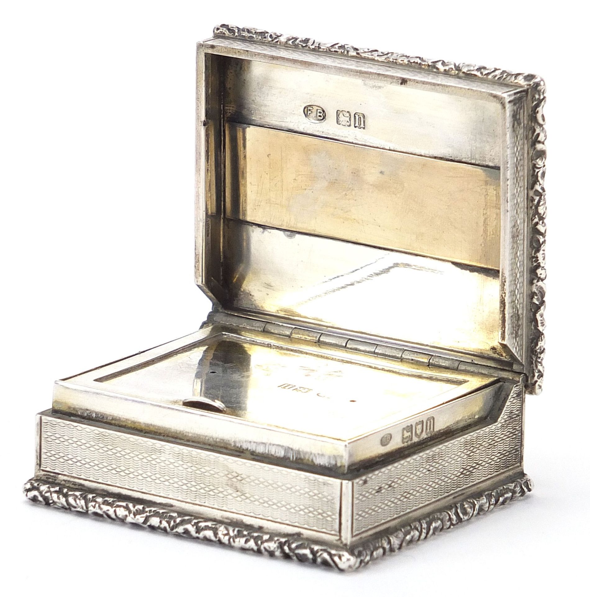 Frederick Thomas Buckthorpe, Edward VII silver snuff box with secret compartment to the hinged - Image 4 of 9
