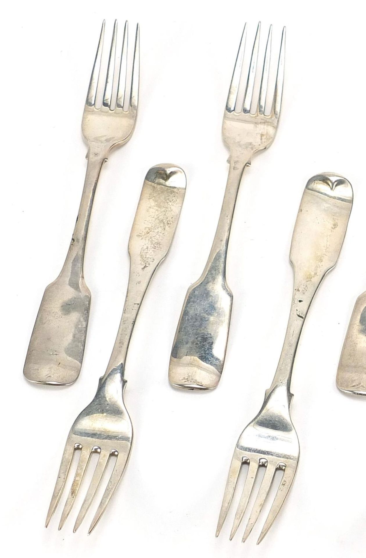 Group of Irish 19th century silver table forks comprising set of four by Richard Whitford 1814 and - Bild 2 aus 5