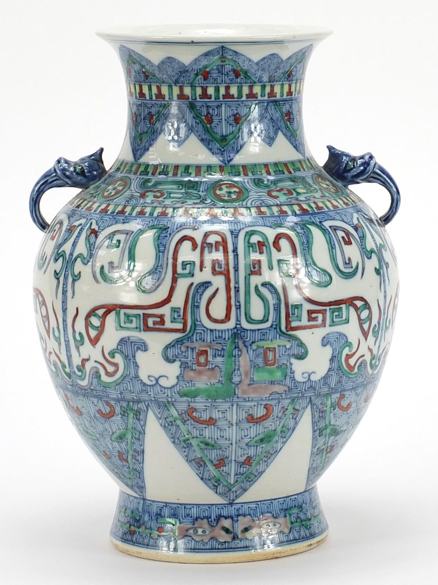 Chinese doucai porcelain vase with handles, hand painted with mythical faces and heads, six figure - Bild 5 aus 10