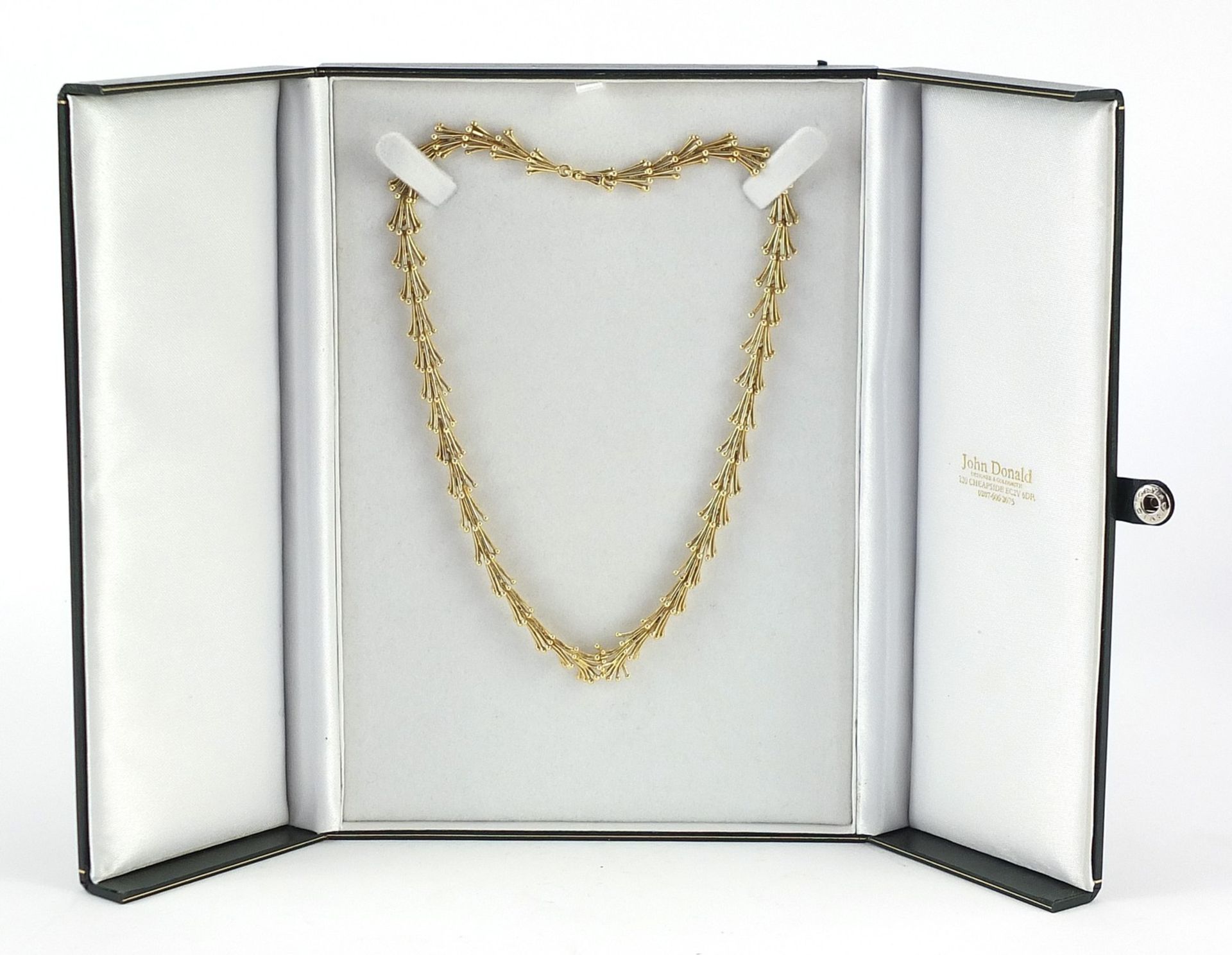 John Donald, Modernist 18ct gold necklace housed in a John Donald velvet and silk lined box, 38cm in - Image 6 of 7