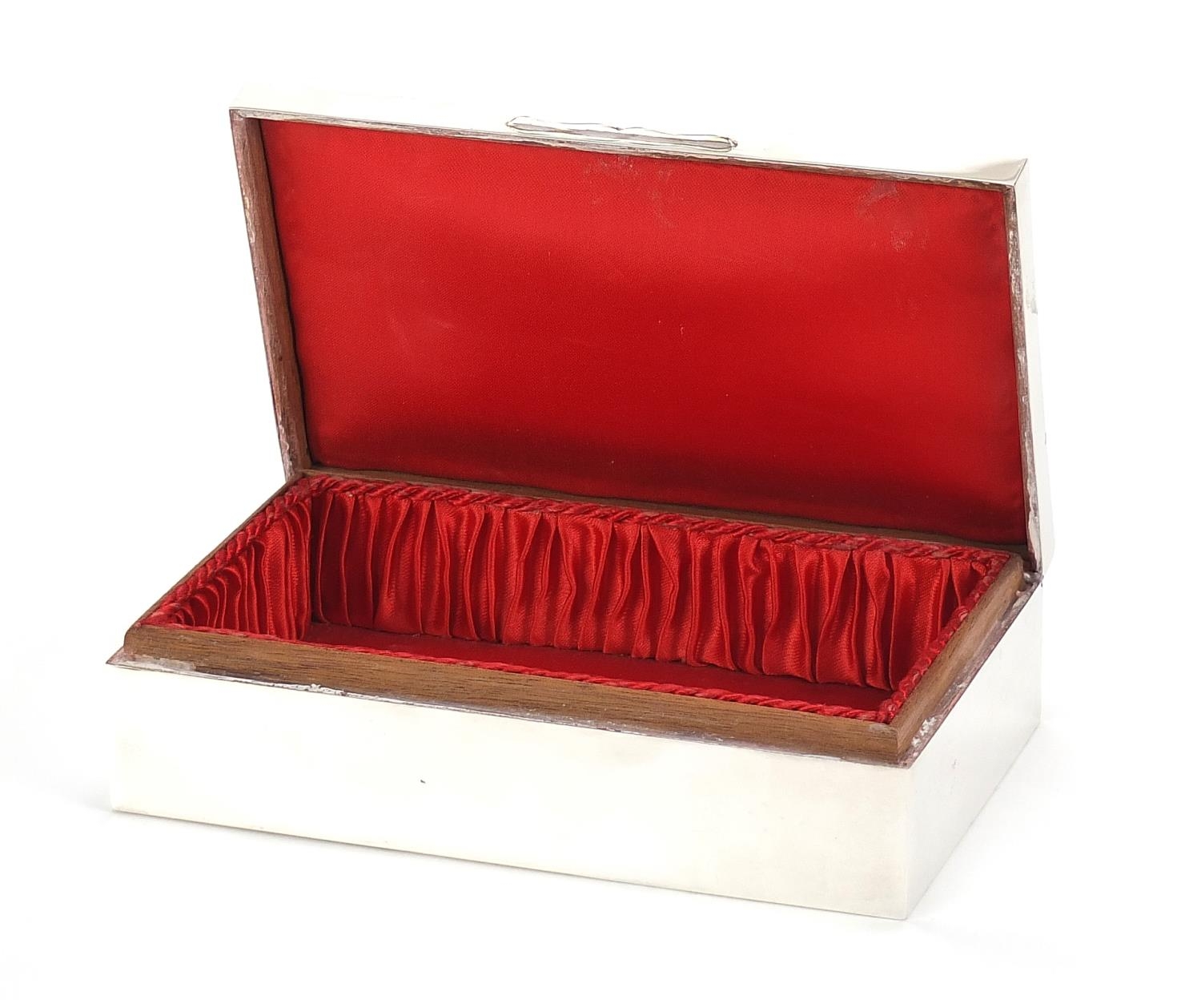 Alexander Clark & Co Ltd, Elizabeth II silver cigar box, the hinged lid with engine turned - Image 2 of 5