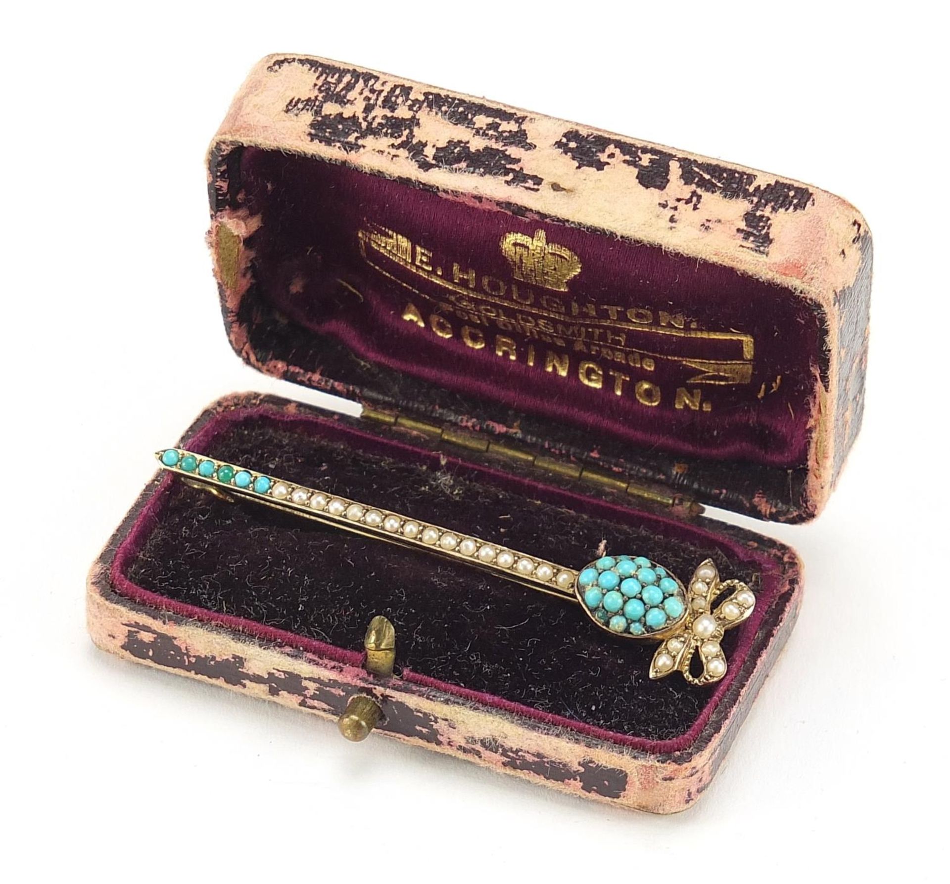 Victorian unmarked gold turquoise and seed pearl bar brooch in the form of a sword, housed in an E - Bild 3 aus 4