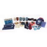 Vintage BOAC British Airways aviation memorabilia including Smith's clock, mugs and cufflinks :For