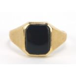 9ct gold black onyx signet ring, size I, 1.6g :For Further Condition Reports Please Visit Our