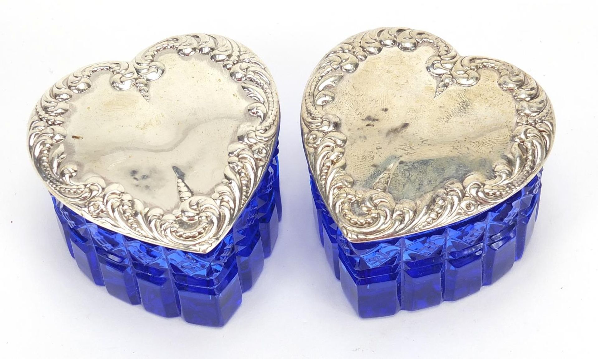 Lauren Victoria, pair of blue cut glass love heart shaped boxes with sterling silver lids, 4.5cm - Image 2 of 6