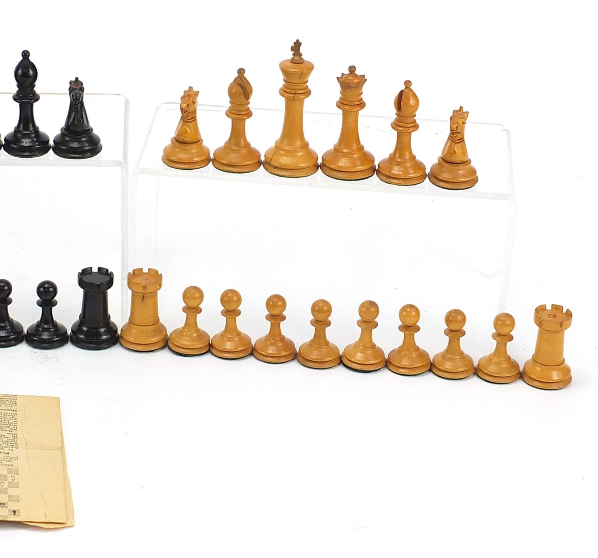 Good boxwood and ebony Staunton pattern chess set, possibly Jaques, the largest pieces each 7.5cm - Image 3 of 6