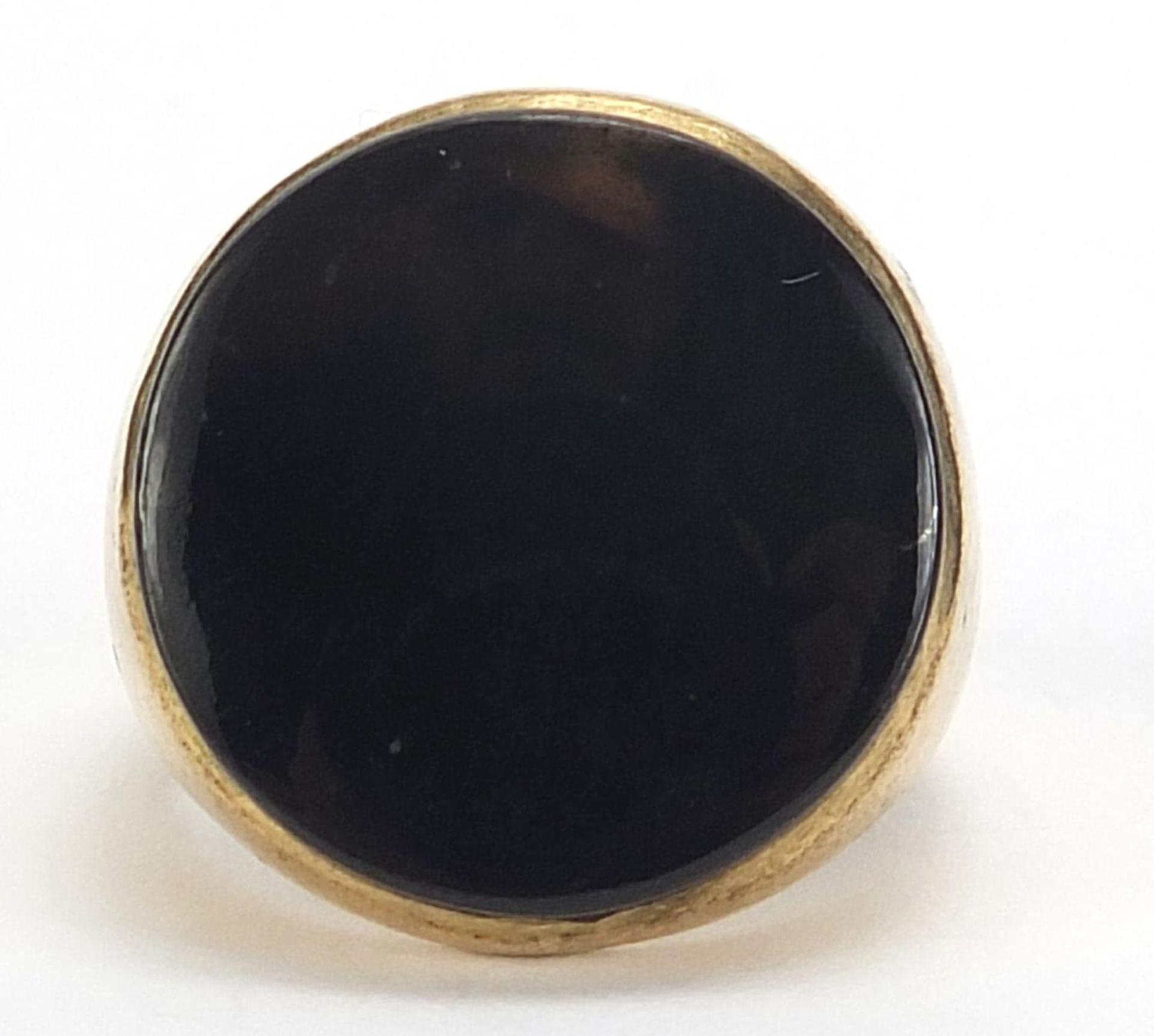 9ct gold black onyx signet ring, size O, 9.4g :For Further Condition Reports Please Visit Our