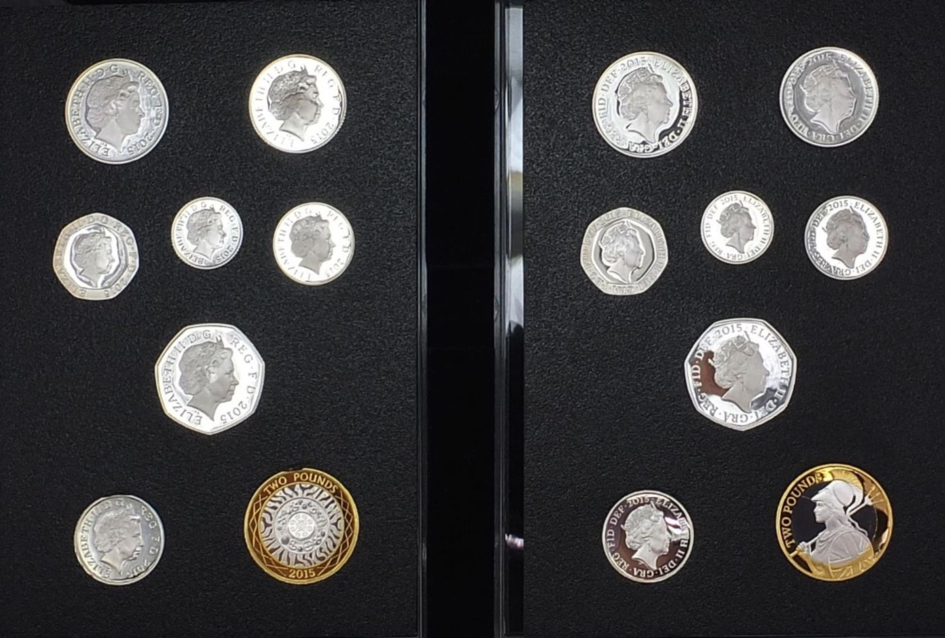 The Fifth Circulating Coin Portrait First and Final editions silver proof coin set with fitted - Bild 2 aus 8