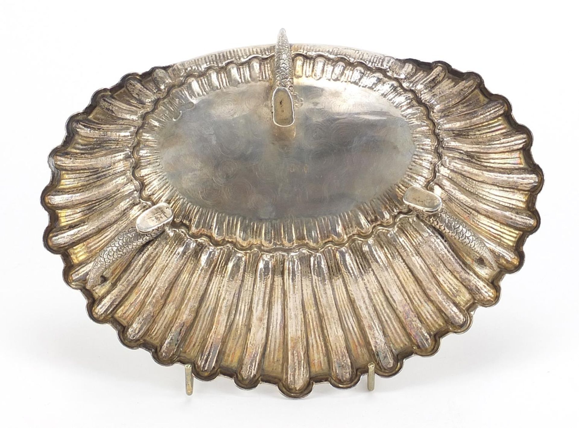 Continental silver shell shaped bowl raised on three dolphin feet, 23cm wide, 366.2g :For Further - Image 5 of 5