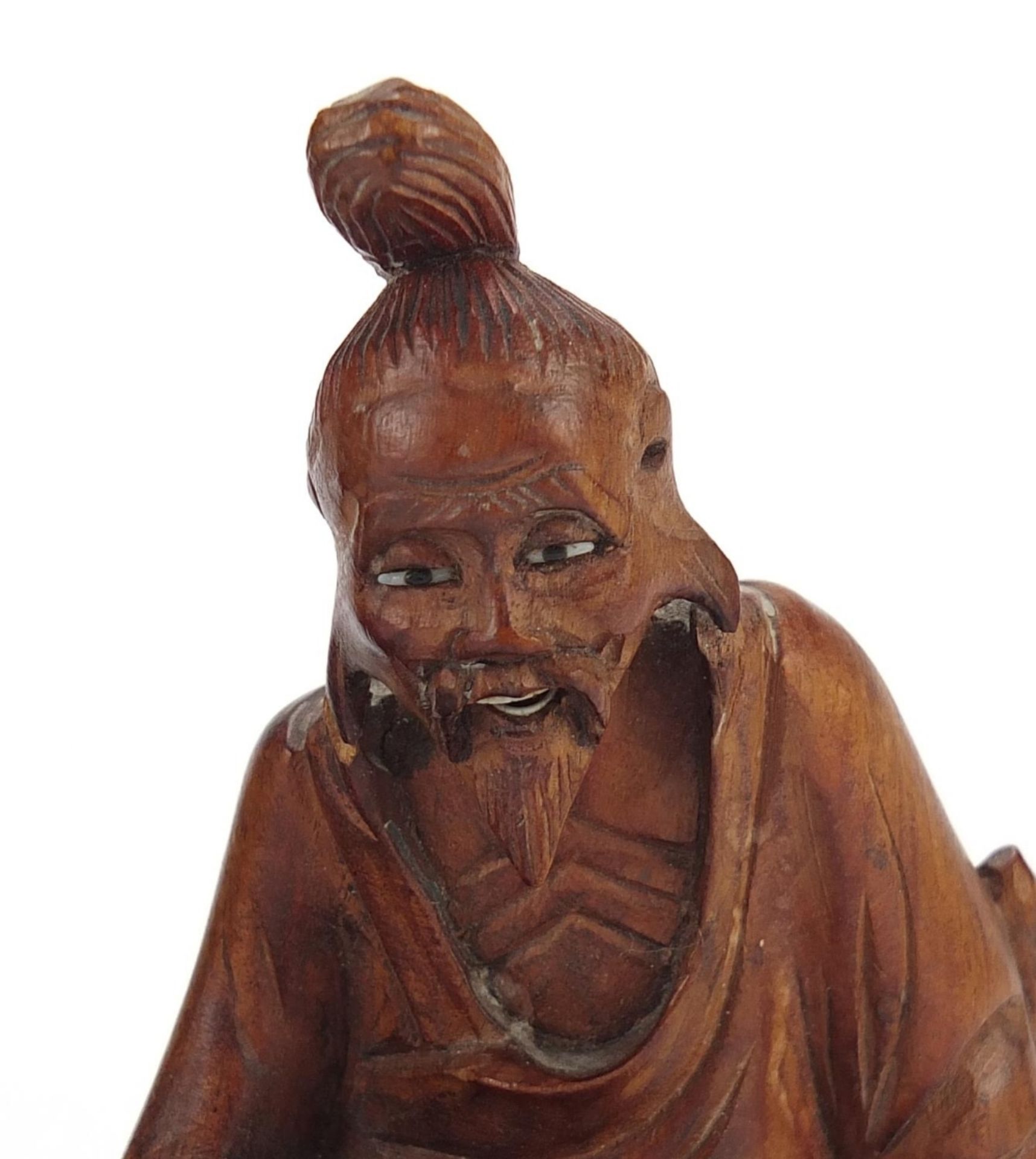 Two Chinese root wood carvings including one of a fisherman, the largest 23cm high : For Further - Bild 3 aus 8