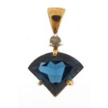 9ct gold blue and clear stone pendant, 2.2cm high, 4.0g : For Further Condition Reports Please Visit