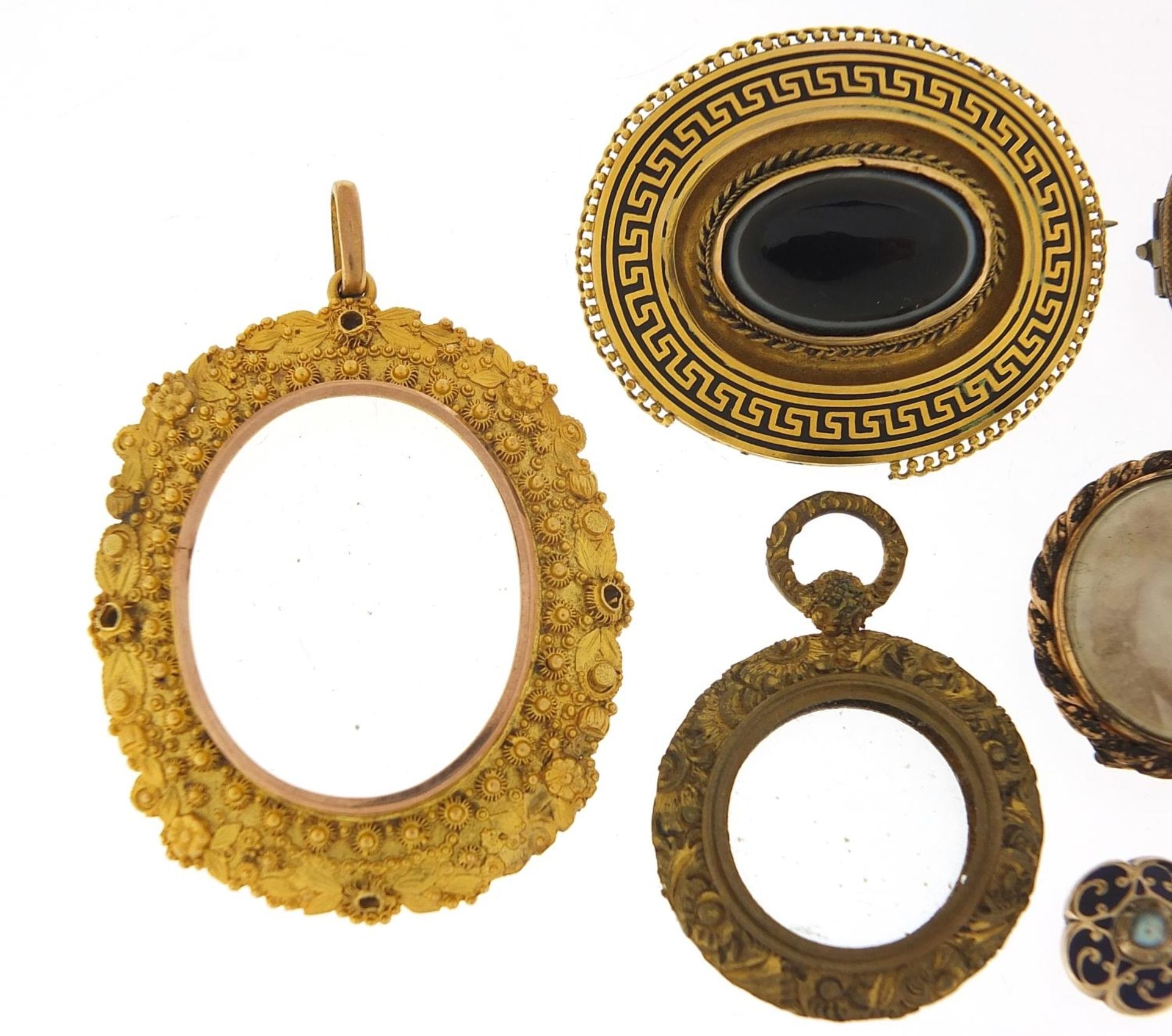 Antique and later jewellery including a unmarked gold locket, black enamel and agate brooch, - Image 2 of 4