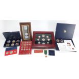 Coins and medallions including a 1970's USA bicentennial silver uncirculated set and commemorative
