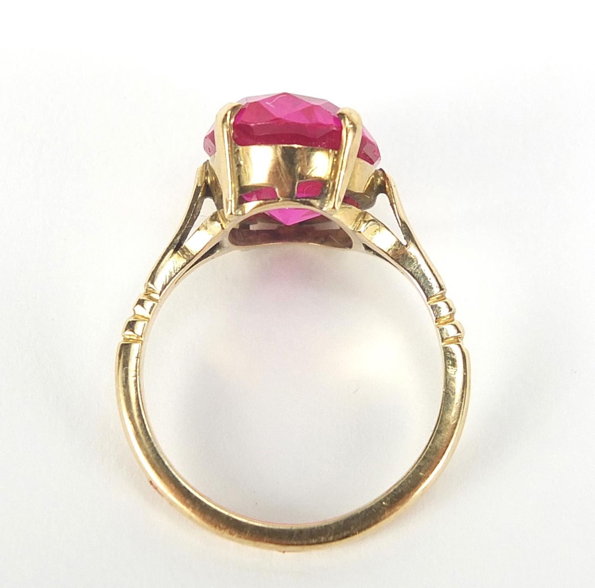 Unmarked gold ruby solitaire ring, the stone approximately 14.5mm x 10mm x approximately 6mm deep, - Image 4 of 4