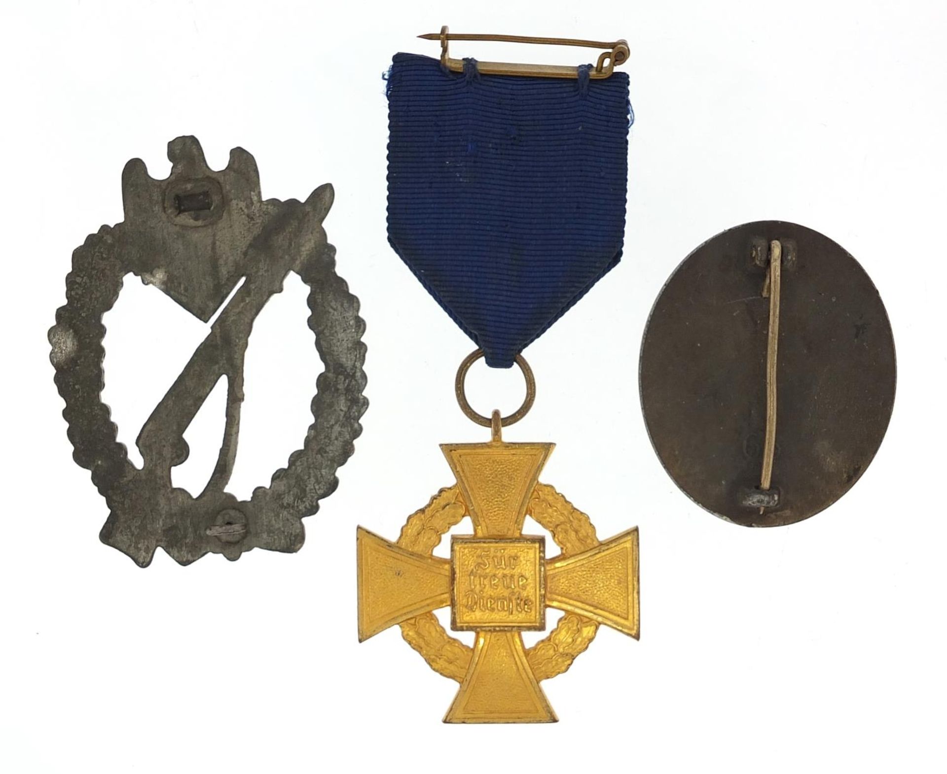 Three German military interest badges including a Wounds badge : For Further Condition Reports - Image 2 of 3