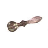 Arts & Crafts unmarked silver caddy spoon, 10.5cm in length, 15.6g : For Further Condition Reports