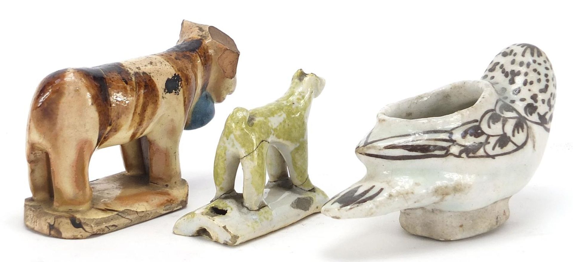 18th century and later ceramics including a dog whistle and cow, the largest 10.5cm in length : - Bild 4 aus 8