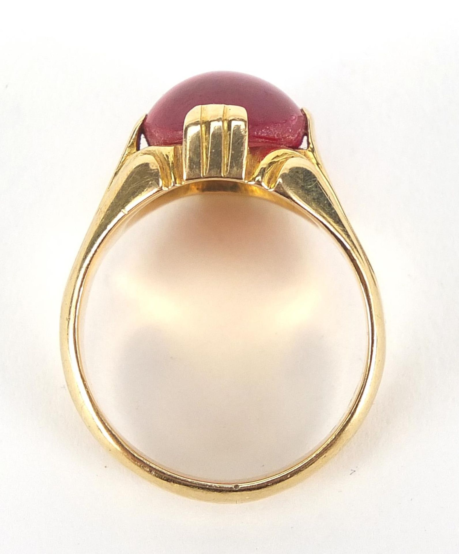 18ct gold cabochon ruby ring, the stone 14mm x 10.5mm x 5.8mm deep, size T, 13.0g : For Further - Image 5 of 5