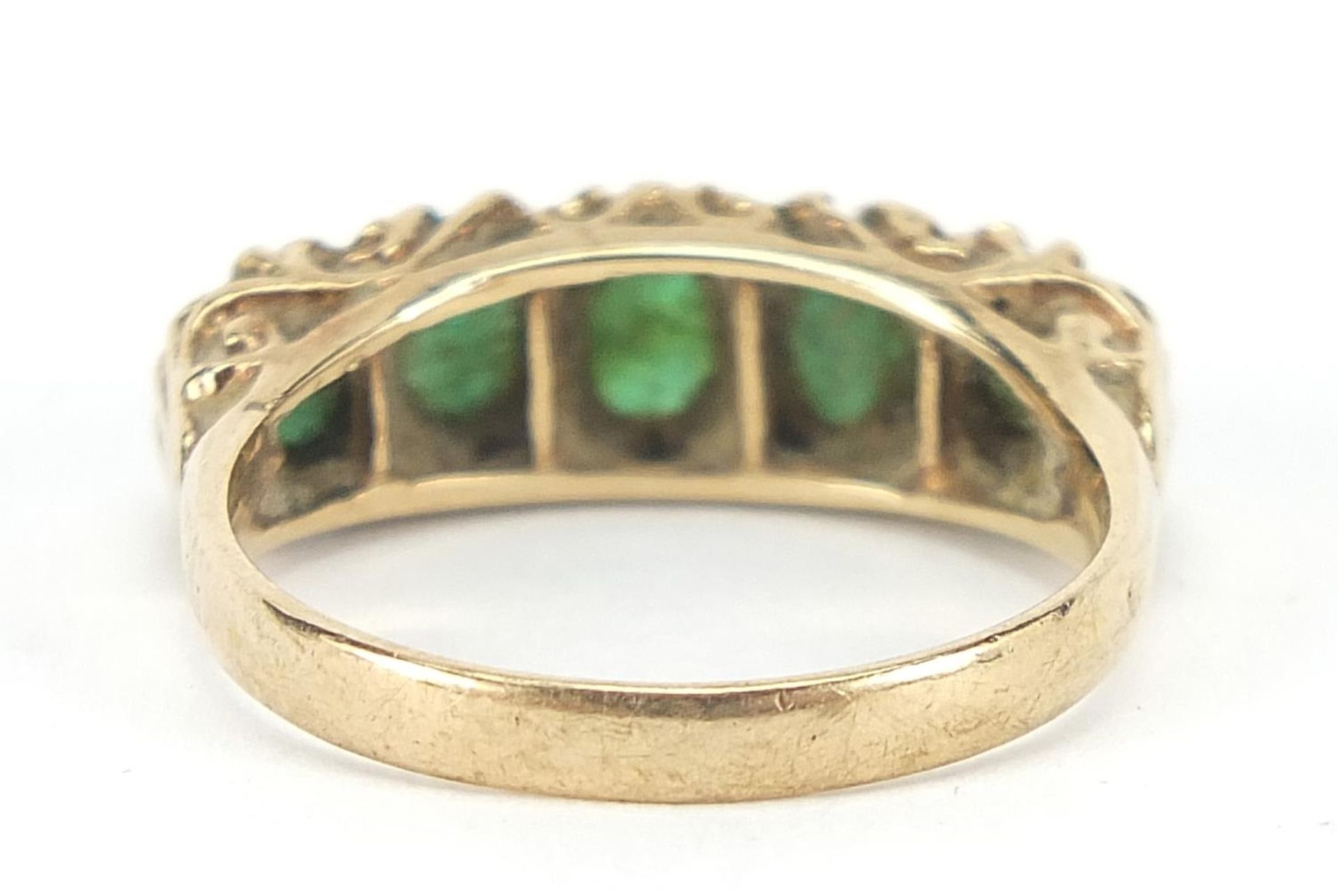 9ct gold graduated emerald five stone ring, size N, 3.8g : For Further Condition Reports Please - Image 3 of 6