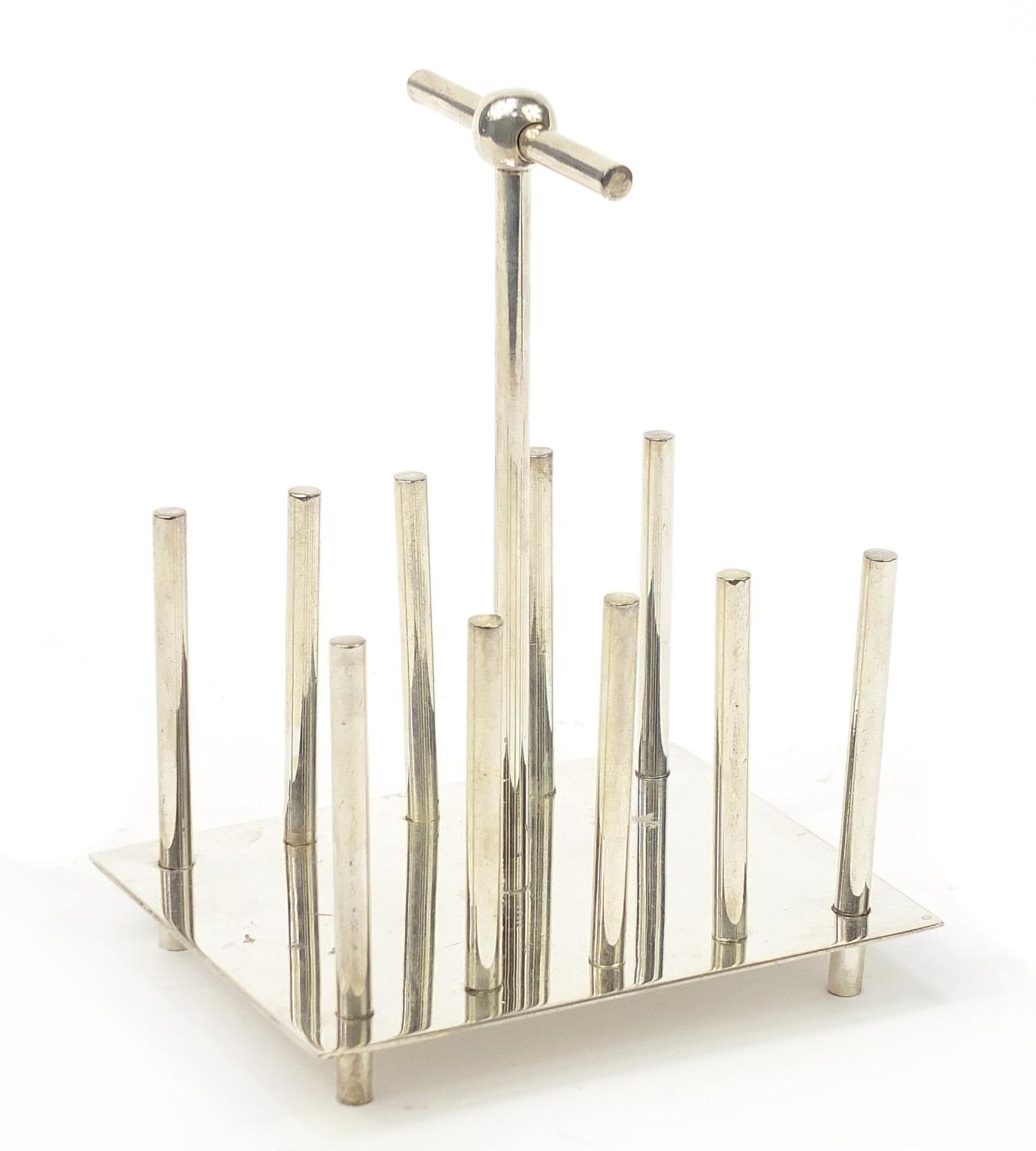 Modernist silver plated four slice toast rack in the manner of Christopher Dresser, 15cm high : - Bild 2 aus 4