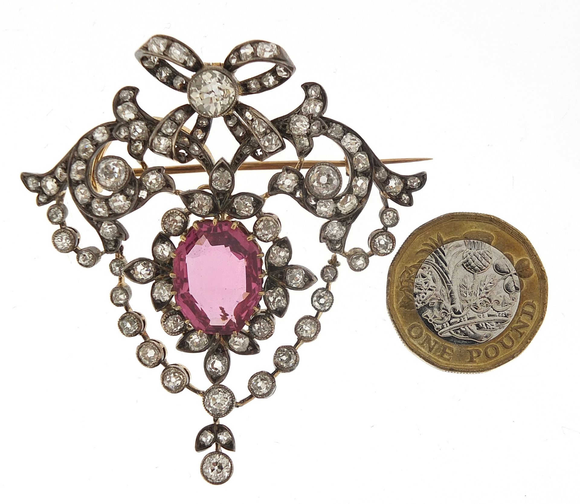 Impressive 19th century diamond and pink sapphire pendant brooch set with approximately one - Bild 2 aus 12