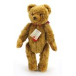 Hermann wind up musical teddy bear with jointed limbs, limited edition 260/1000, 44cm high : For
