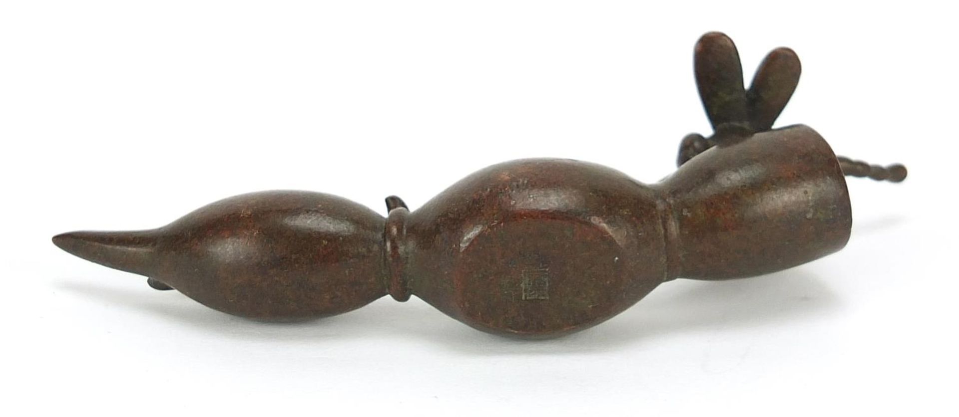 Japanese patinated bronze okimono of a dragonfly, 9cm in length : For Further Condition Reports - Bild 7 aus 8
