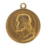 18ct gold Jesus Christ pendant, 2.2cm high, 3.3g : For Further Condition Reports Please Visit Our