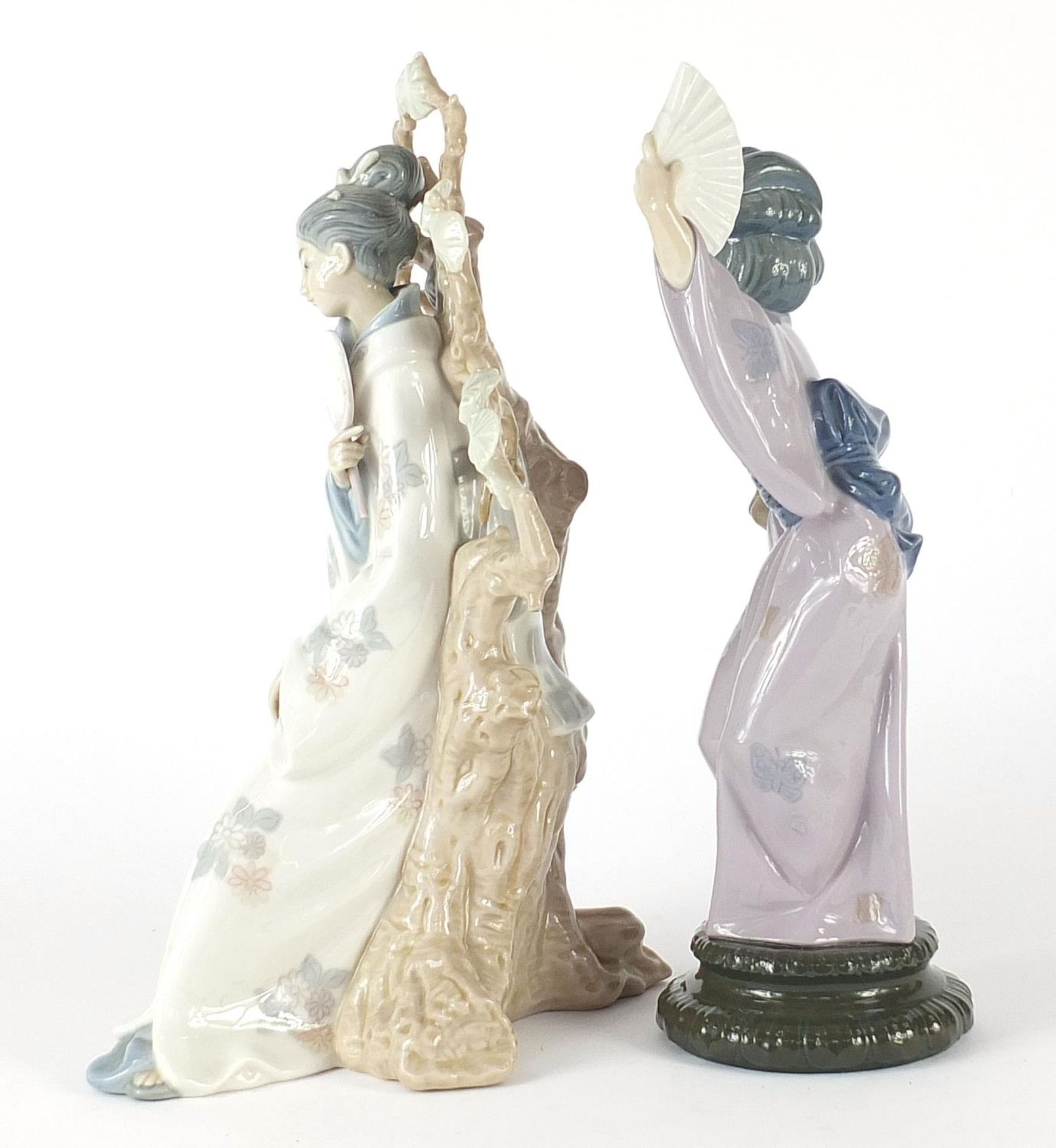 Two Lladro Geisha girls with boxes, number 4807 and 4991, the largest 31cm high : For Further - Image 3 of 8