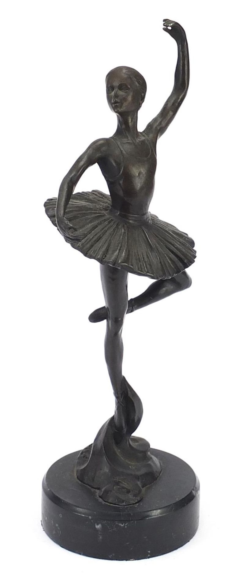 Manner of Edgar Degas, patinated bronze study of a ballerina raised on a circular marble base, - Bild 2 aus 8