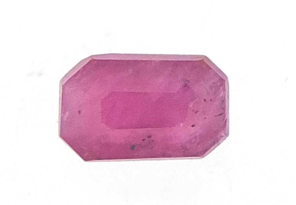 Purple/red ruby gemstone with certificate, 1.88 carat : For Further Condition Reports Please Visit