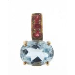 Unmarked 9ct gold aquamarine and orange stone pendant, 1.4cm high, 1.1g : For Further Condition