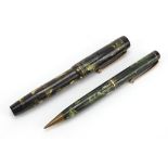 Parker Duofold green marbelised fountain pen and propelling pencil, the fountain pen with 18ct