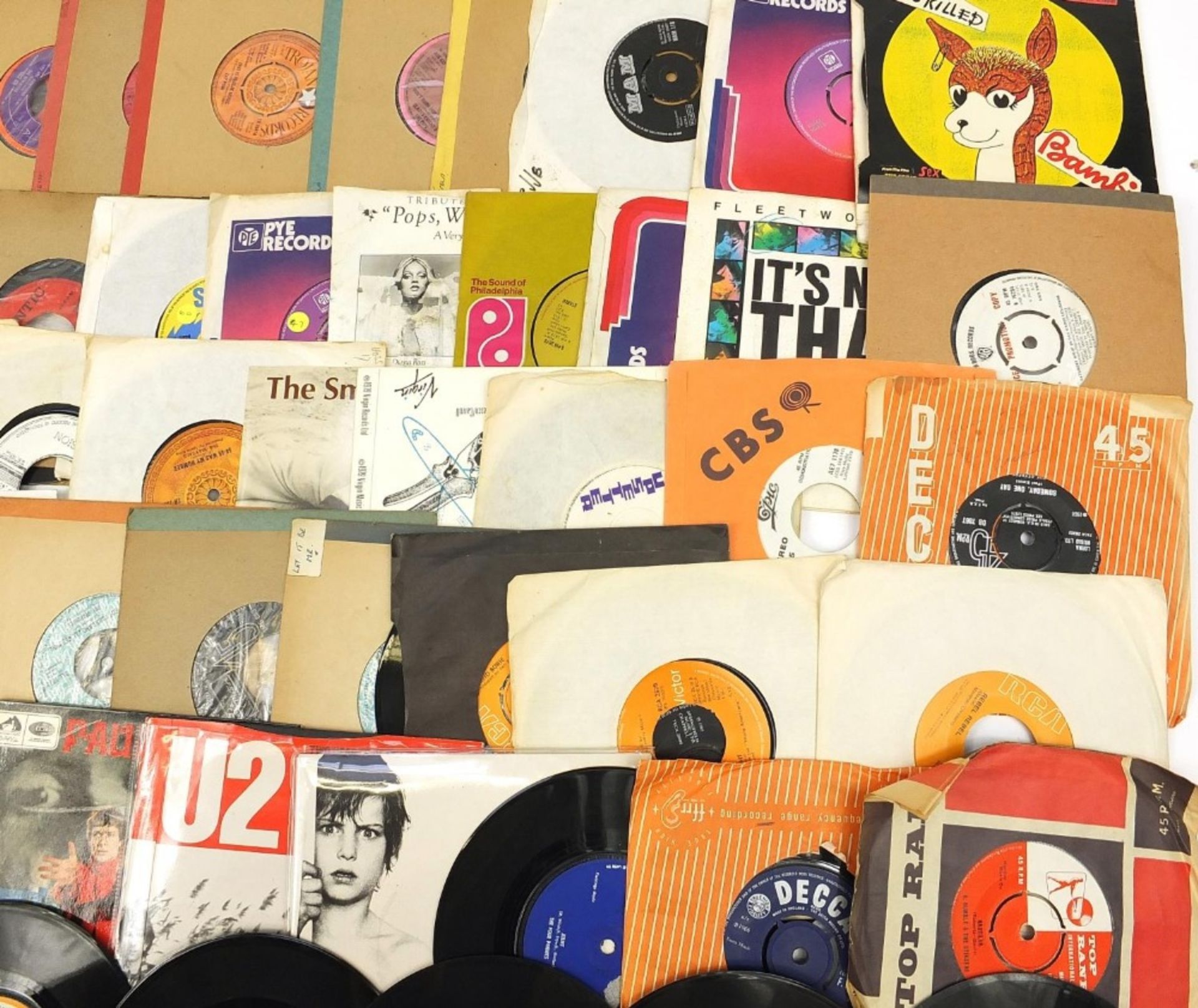 Collection of 45rpm singles including Hedge Hoppers Anonymous, Elvis Presley, David Bowie, Archie - Image 9 of 32