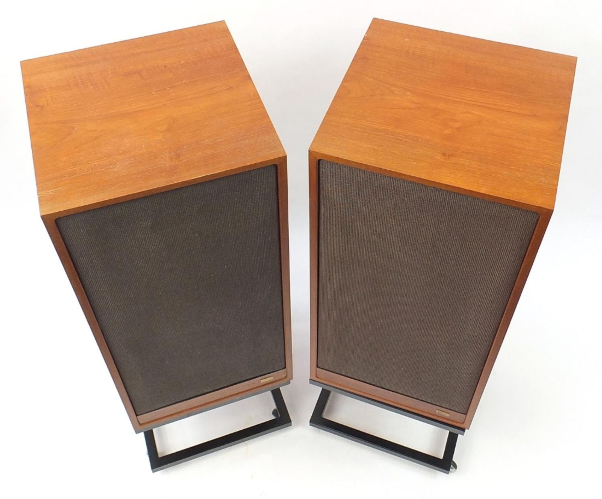 Pair of Spendor BCIII speakers with stands, serial number 83, the speakers 80cm H x 39.5cm W x 39. - Bild 2 aus 5