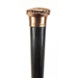 Ebonised walking stick with 9ct gold pommel impressed Kendall, 88cm in length : For Further