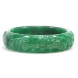 Chinese green jade bangle carved with dragons and butterflies, 7cm in diameter, 77.0g : For
