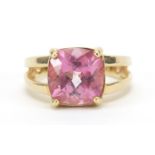 9ct gold pink stone solitaire ring, size O/P, 6.2g : For Further Condition Reports Please Visit