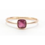 9ct gold ruby solitaire ring, the stone approximately 4.8mm x 4.8mm, size P, 1.0g : For Further