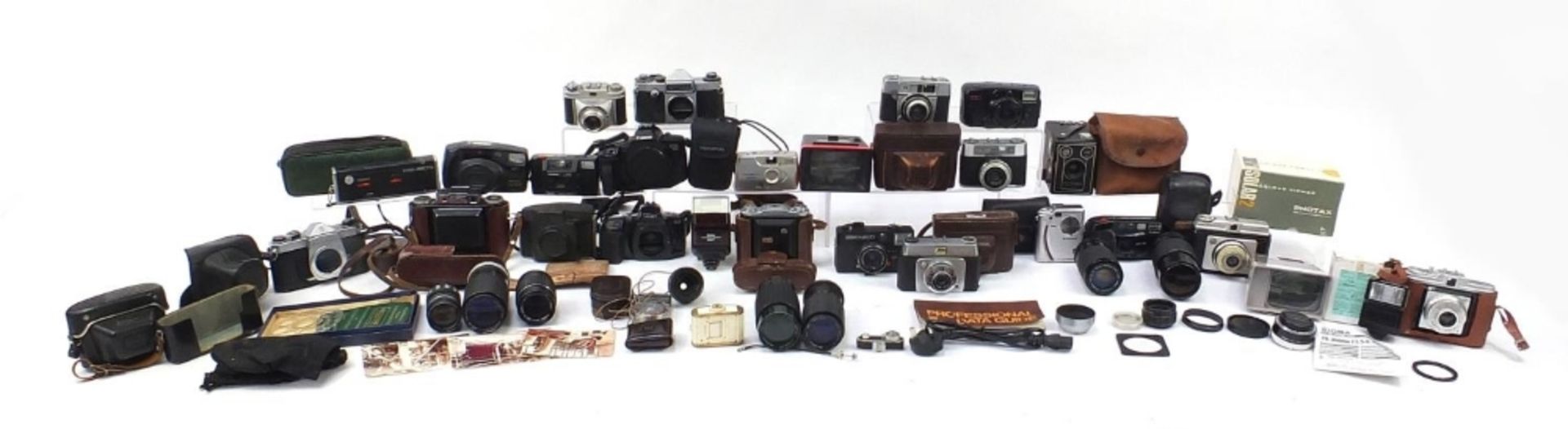 Vintage and later cameras, lenses and accessories including Ilford, Agfa, Canon, Vivitar and Kodak