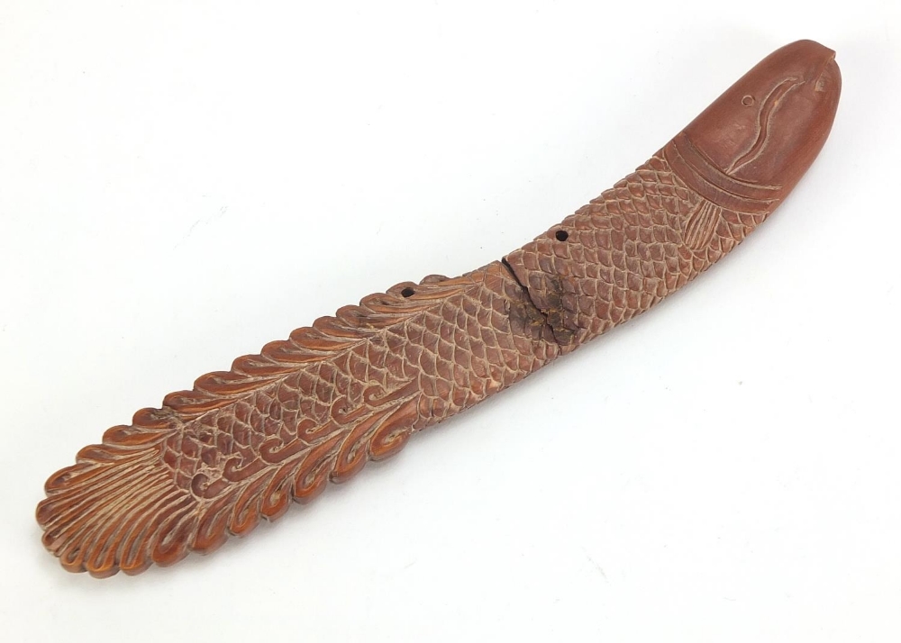 Scrimshaw style carved wood fish design knife with bone blade, 18cm in length : For Further - Image 4 of 4